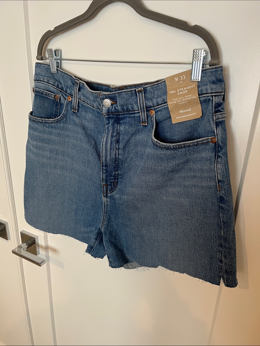 NWT MADEWELL High-Rise Straight Crop Denim Shorts in Medium Blue